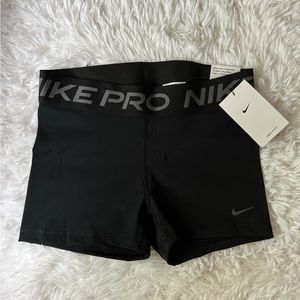 ✰ nike pros ✰